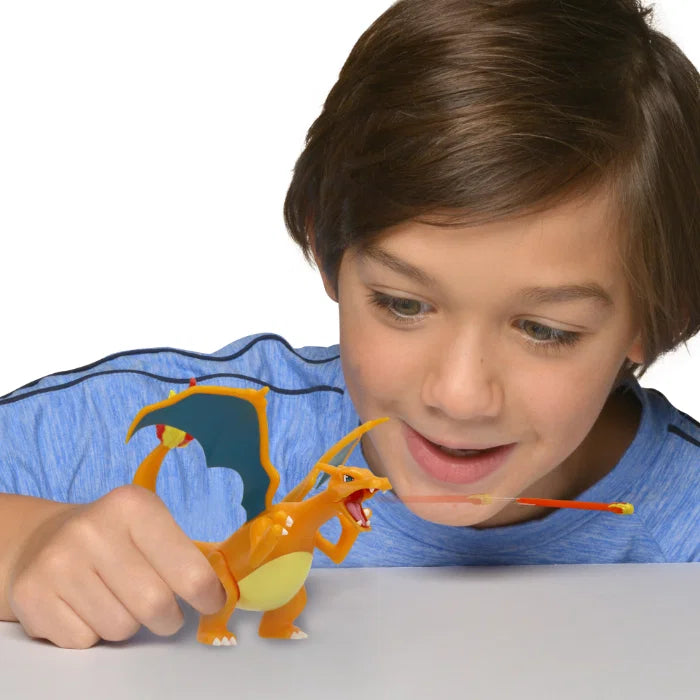 Battle Feature Figure 1-Pack: Charizard